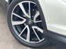 USED 2014 14 NISSAN QASHQAI 1.5 DCI TEKNA 5dr - PEARL METALLIC PAINT