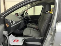 USED 2010 10 RENAULT CLIO 1.5 dCi Dynamique TomTom Hatchback 5dr Diesel Manual Euro 4 (86 ps) Satellite Naviagtion,&pound;35 Tax