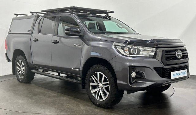2020 69 Toyota HI-Lux 2.4 INVINCIBLE X 4WD D-4D DCB 147 BHP