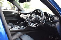 USED 2021 71 ALFA ROMEO GIULIA 2.0 TB VELOCE 4d 277 BHP MISANO BLUE / YELLOW BRAKES