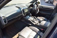 USED 2013 K PORSCHE CAYENNE 3.0 D V6 TIPTRONIC 5d 245 BHP PANORAMIC ROOF / BOSE SOUND