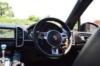 USED 2013 K PORSCHE CAYENNE 3.0 D V6 TIPTRONIC 5d 245 BHP PANORAMIC ROOF / BOSE SOUND