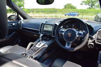 USED 2013 K PORSCHE CAYENNE 3.0 D V6 TIPTRONIC 5d 245 BHP PANORAMIC ROOF / BOSE SOUND
