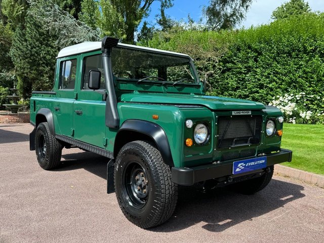 View our LAND ROVER DEFENDER