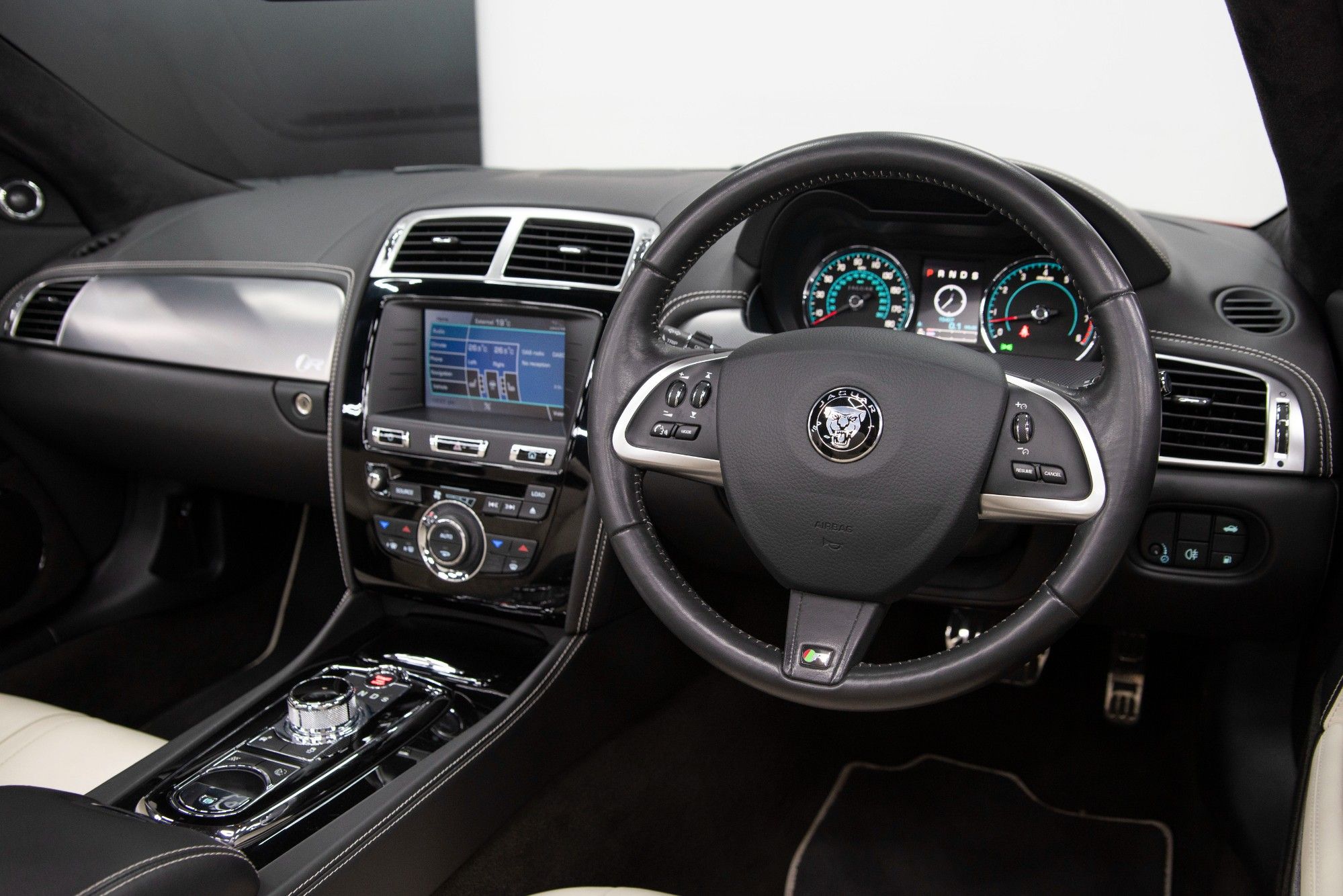 USED 2014 JAGUAR XK 5.0 DYNAMIC R 