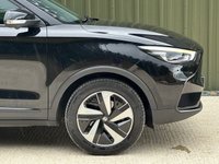 USED 2022 22 MG MG ZS TROPHY 5d 175 BHP 