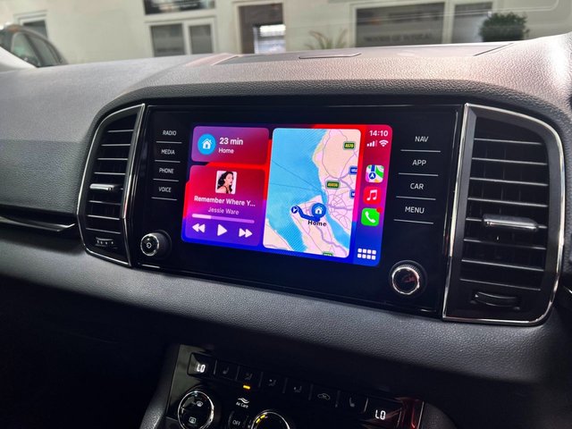 View our SKODA KAROQ