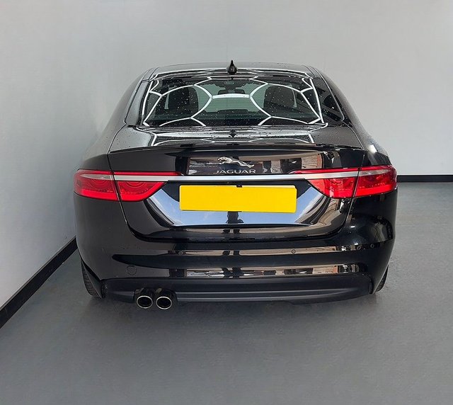 2016 JAGUAR XF - Photo 5