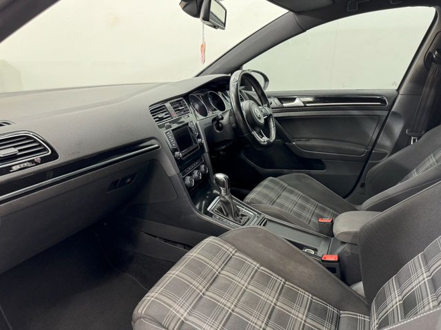 2014 VOLKSWAGEN GOLF - Photo 10