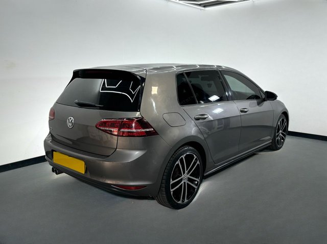 2014 VOLKSWAGEN GOLF - Photo 2