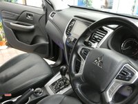 USED 2019 69 MITSUBISHI L200 2.3 DI-D BARBARIAN DCB 148 BHP STUNNING EXAMPLE TRUCKMAN HARDTOP LOAD LINER TOW BAR APP SAT NAV LEATHER HEATED SEATS REAR VIEW CAMERA 2 OWNERS SERVICE HISTORY
