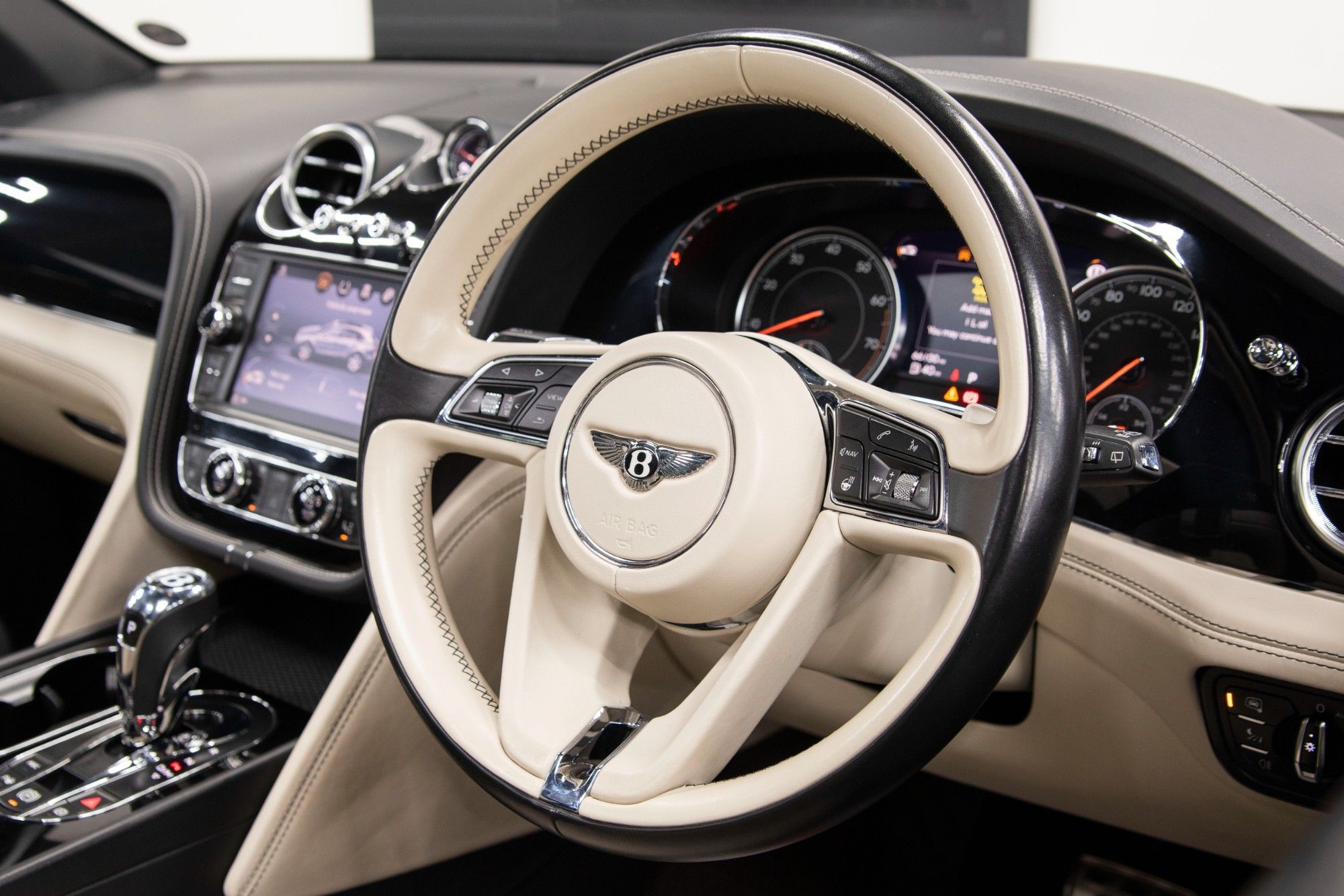 USED 2017 17 BENTLEY BENTAYGA 6.0 W12 
