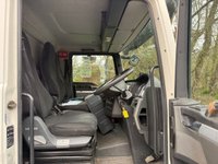 USED 2016 66 MAN TGL 4.6 7.180 4X2 180 BHP AUTOMATIC 7.5 TONNE BOX VAN WITH TAILLIFT UNDERSLUNG TAILLIFT+