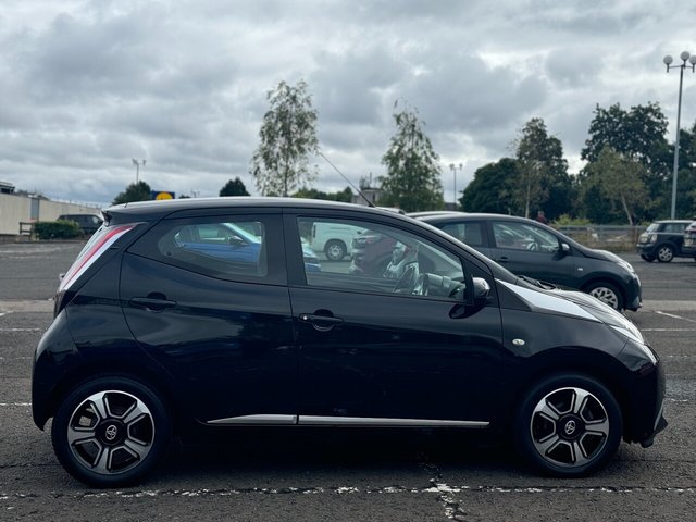 2015 TOYOTA AYGO - Photo 8