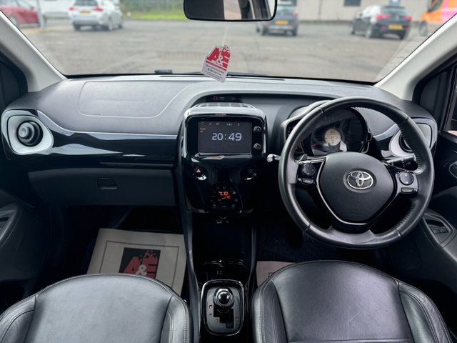 2015 TOYOTA AYGO - Photo 12