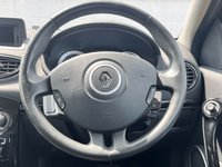 USED 2011 61 RENAULT CLIO 1.6 DYNAMIQUE TOMTOM VVT 5d 111 BHP www.suffolkcarcentre.co.uk - Located at Reydon