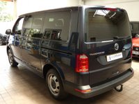 USED 2019 19 VOLKSWAGEN TRANSPORTER SHUTTLE 2.0 T32 TDI SHUTTLE S BMT 5d 101 BHP 8 SEAT BLUETOOTH PARK SENSORS 1 OWNER EXCELLENT SERVICE HISTORY 6 MONTHS GOLD WARRANTY