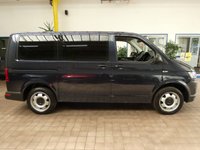 USED 2019 19 VOLKSWAGEN TRANSPORTER SHUTTLE 2.0 T32 TDI SHUTTLE S BMT 5d 101 BHP 8 SEAT BLUETOOTH PARK SENSORS 1 OWNER EXCELLENT SERVICE HISTORY 6 MONTHS GOLD WARRANTY