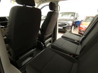 USED 2019 19 VOLKSWAGEN TRANSPORTER SHUTTLE 2.0 T32 TDI SHUTTLE S BMT 5d 101 BHP 8 SEAT BLUETOOTH PARK SENSORS 1 OWNER EXCELLENT SERVICE HISTORY 6 MONTHS GOLD WARRANTY