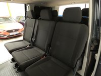 USED 2019 19 VOLKSWAGEN TRANSPORTER SHUTTLE 2.0 T32 TDI SHUTTLE S BMT 5d 101 BHP 8 SEAT BLUETOOTH PARK SENSORS 1 OWNER EXCELLENT SERVICE HISTORY 6 MONTHS GOLD WARRANTY