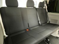 USED 2019 19 VOLKSWAGEN TRANSPORTER SHUTTLE 2.0 T32 TDI SHUTTLE S BMT 5d 101 BHP 8 SEAT BLUETOOTH PARK SENSORS 1 OWNER EXCELLENT SERVICE HISTORY 6 MONTHS GOLD WARRANTY