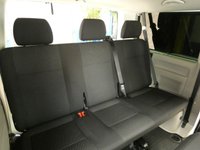 USED 2019 19 VOLKSWAGEN TRANSPORTER SHUTTLE 2.0 T32 TDI SHUTTLE S BMT 5d 101 BHP 8 SEAT BLUETOOTH PARK SENSORS 1 OWNER EXCELLENT SERVICE HISTORY 6 MONTHS GOLD WARRANTY