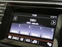 USED 2019 19 VOLKSWAGEN TRANSPORTER SHUTTLE 2.0 T32 TDI SHUTTLE S BMT 5d 101 BHP 8 SEAT BLUETOOTH PARK SENSORS 1 OWNER EXCELLENT SERVICE HISTORY 6 MONTHS GOLD WARRANTY