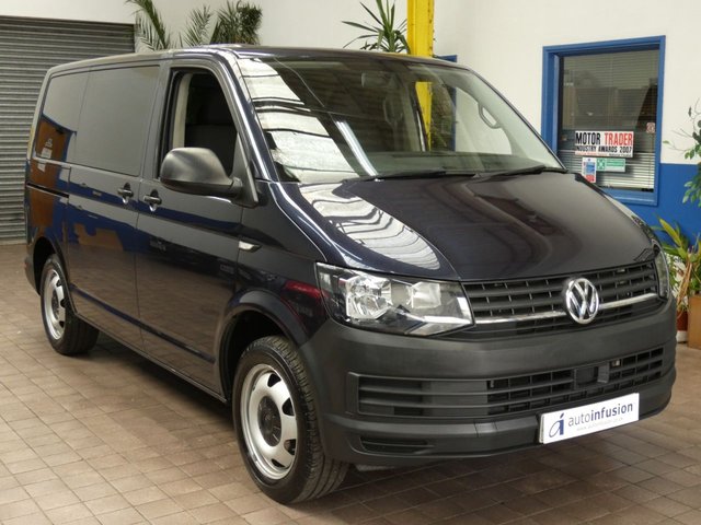 2019 19 Volkswagen Transporter Shuttle 2.0 T32 TDI SHUTTLE S BMT 5d 101 BHP