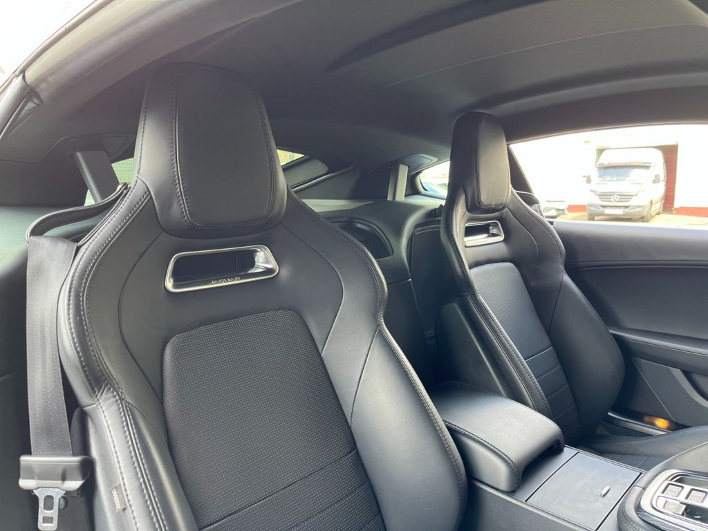 USED 2018 18 JAGUAR F-TYPE 3.0 V6 R-DYNAMIC 2d 375 BHP 