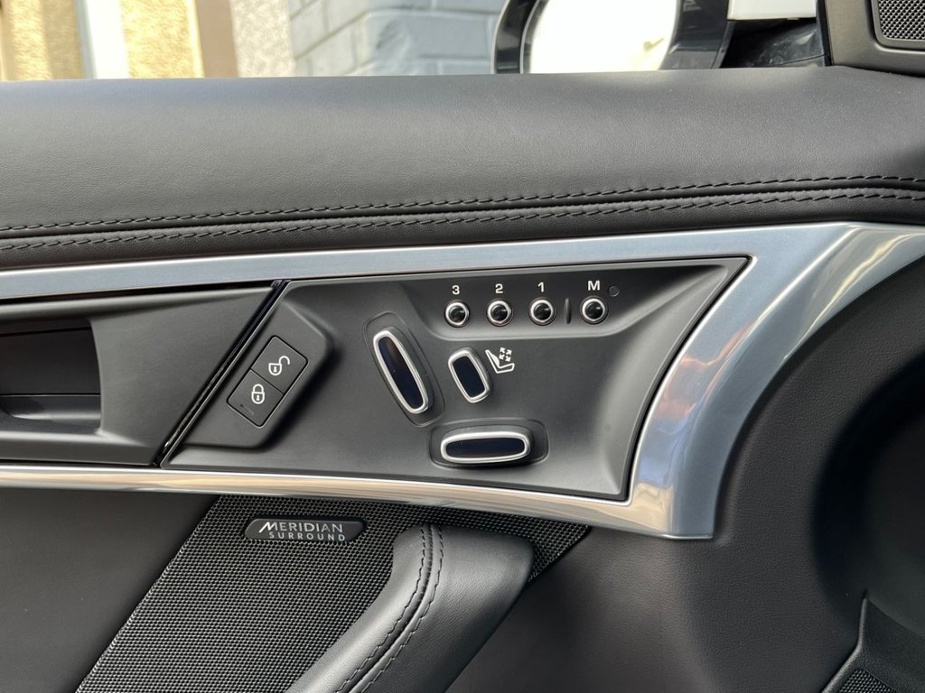 USED 2018 18 JAGUAR F-TYPE 3.0 V6 R-DYNAMIC 2d 375 BHP 