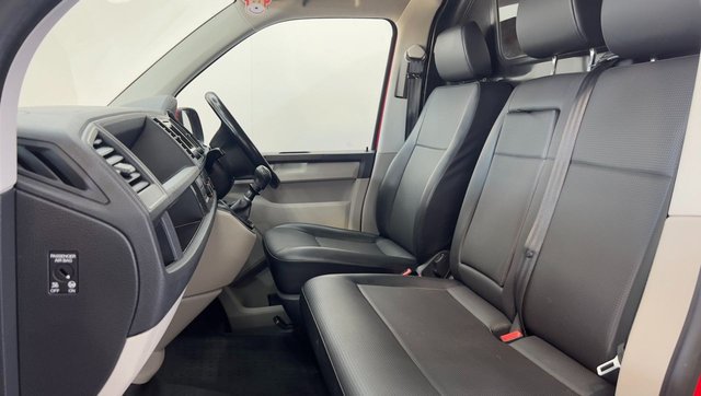 2018 VOLKSWAGEN TRANSPORTER - Photo 11