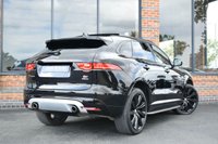 USED 2017 17 JAGUAR F-PACE 3.0 I V6 S AWD 5d 375 BHP SLIDING PAN ROOF / MERIDIAN