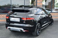USED 2017 17 JAGUAR F-PACE 3.0 I V6 S AWD 5d 375 BHP SLIDING PAN ROOF / MERIDIAN