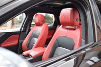 USED 2017 17 JAGUAR F-PACE 3.0 I V6 S AWD 5d 375 BHP SLIDING PAN ROOF / MERIDIAN