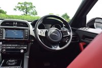 USED 2017 17 JAGUAR F-PACE 3.0 I V6 S AWD 5d 375 BHP SLIDING PAN ROOF / MERIDIAN