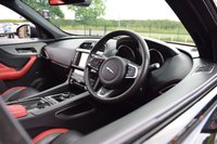 USED 2017 17 JAGUAR F-PACE 3.0 I V6 S AWD 5d 375 BHP SLIDING PAN ROOF / MERIDIAN