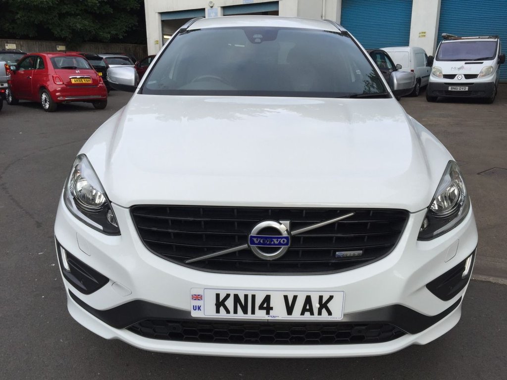 USED 2014 14 VOLVO XC60 2.4 D5 R-DESIGN NAV AWD 5d 212 BHP HEATED SEATS + SAT NAV + DAB