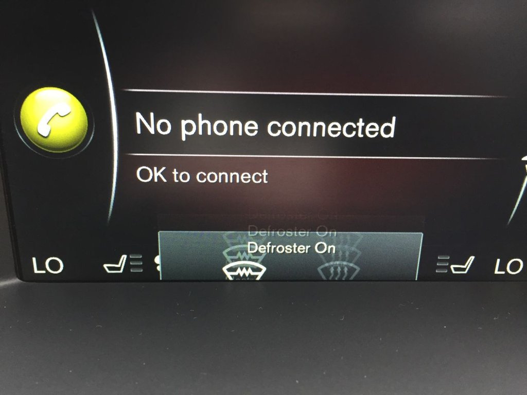 USED 2014 14 VOLVO XC60 2.4 D5 R-DESIGN NAV AWD 5d 212 BHP HEATED SEATS + SAT NAV + DAB