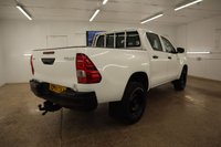 USED 2019 19 TOYOTA HI-LUX 2.4 ACTIVE 4WD D-4D DCB 148 BHP 