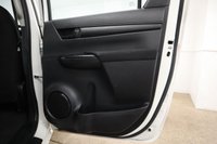 USED 2019 19 TOYOTA HI-LUX 2.4 ACTIVE 4WD D-4D DCB 148 BHP 