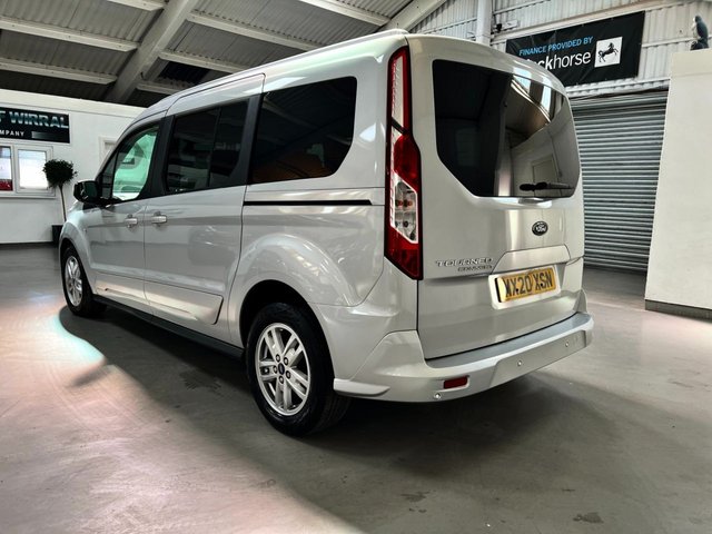 View our FORD GRAND TOURNEO CONNECT