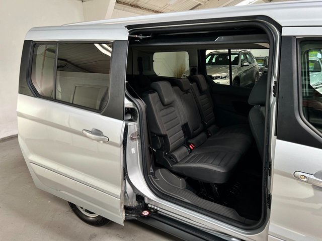 View our FORD GRAND TOURNEO CONNECT