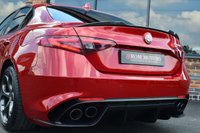 USED 2018 18 ALFA ROMEO GIULIA 2.9 V6 BITURBO QUADRIFOGLIO 4d 503 BHP H&K SOUND / COMPETIZIONE RED