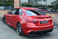 USED 2018 18 ALFA ROMEO GIULIA 2.9 V6 BITURBO QUADRIFOGLIO 4d 503 BHP H&K SOUND / COMPETIZIONE RED