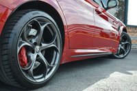 USED 2018 18 ALFA ROMEO GIULIA 2.9 V6 BITURBO QUADRIFOGLIO 4d 503 BHP H&K SOUND / COMPETIZIONE RED