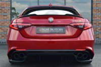 USED 2018 18 ALFA ROMEO GIULIA 2.9 V6 BITURBO QUADRIFOGLIO 4d 503 BHP H&K SOUND / COMPETIZIONE RED