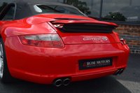 USED 2006 06 PORSCHE 911 3.8 CARRERA 4 S 2d 350 BHP RARE MANUAL / RACE RED / C4S