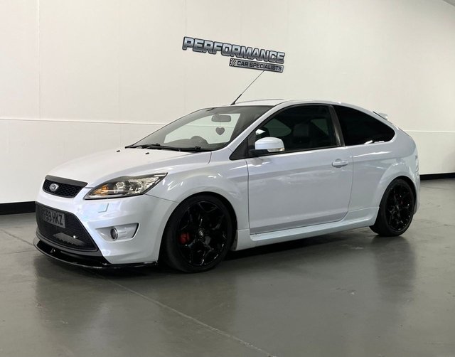 2010 59 Ford Focus 2.5 ST-3 3d 223 BHP