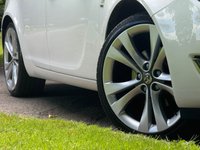 USED 2015 15 VAUXHALL INSIGNIA 2.0 SRI NAV CDTI 5d 160 BHP 