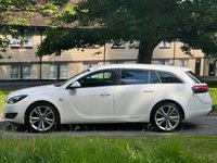USED 2015 15 VAUXHALL INSIGNIA 2.0 SRI NAV CDTI 5d 160 BHP 